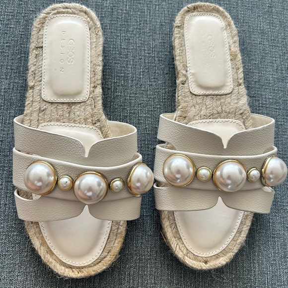 ASOS Beige Pearl Embellished Sandals size 7 wide - Picture 1 of 5